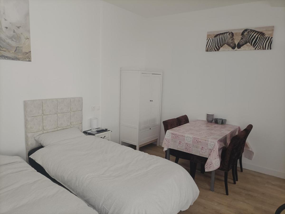 7 Minutes De L'Aeroport Cdg 5 Bed & Breakfast Thieux  ภายนอก รูปภาพ
