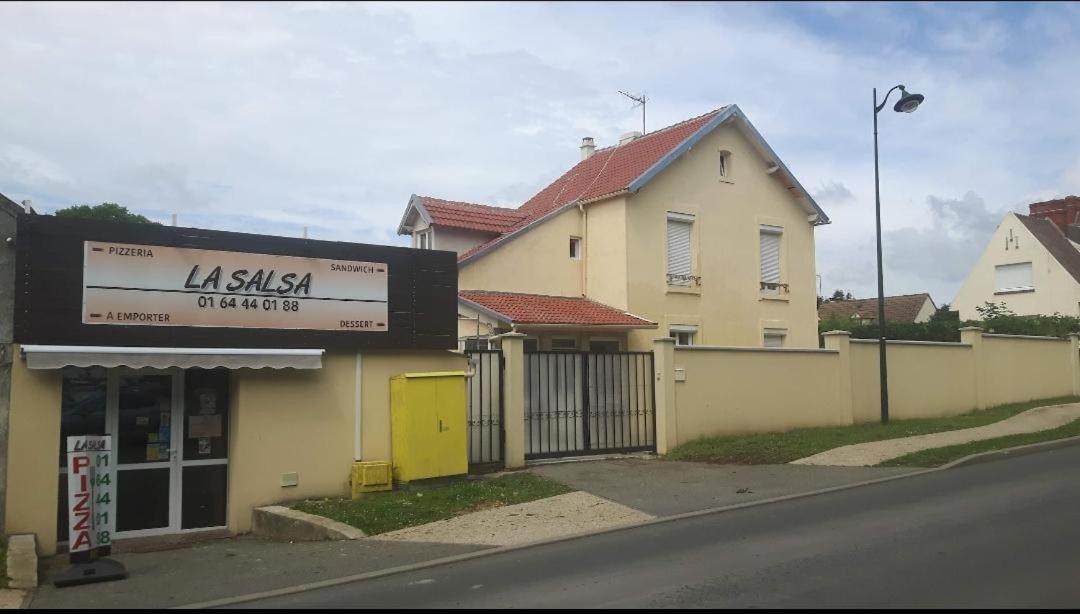 7 Minutes De L'Aeroport Cdg 5 Bed & Breakfast Thieux  ภายนอก รูปภาพ